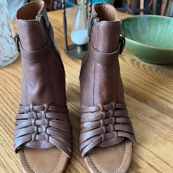 Fabianelli Shoes Women’s Italian 38 Leather Woven Open Toe Ankle Booties - Picture 7 of 7